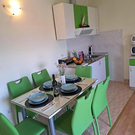 Kaštela Nice Small Apartment With A Sea View מראה חיצוני תמונה